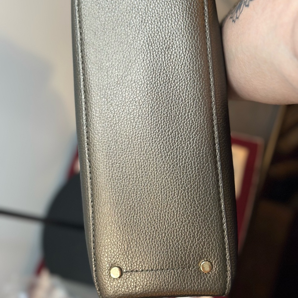 Kate Spade Eva small tote in metallic ash msrp is $329 EUC - Picture 9 of 10